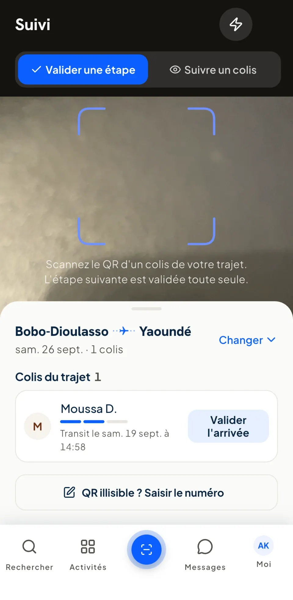 Onglet Suivi de Yadony en mode « Valider une étape » : la caméra prête à scanner le QR code d'un colis
